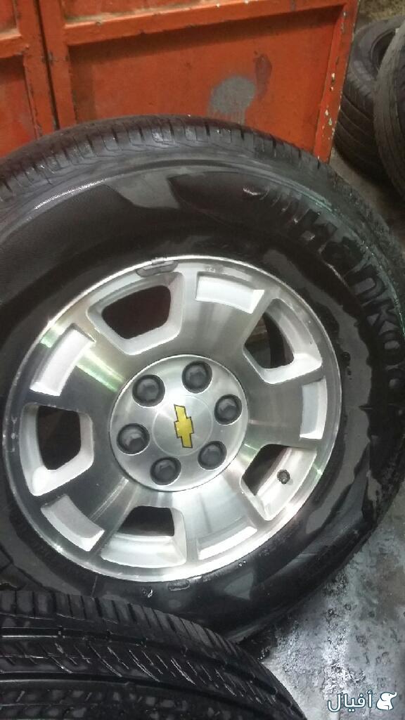 جنوط تاهو الاصلي مقاس 17 مع كفرات هنكوك نظيفه. تاريخ الكفرات 2015