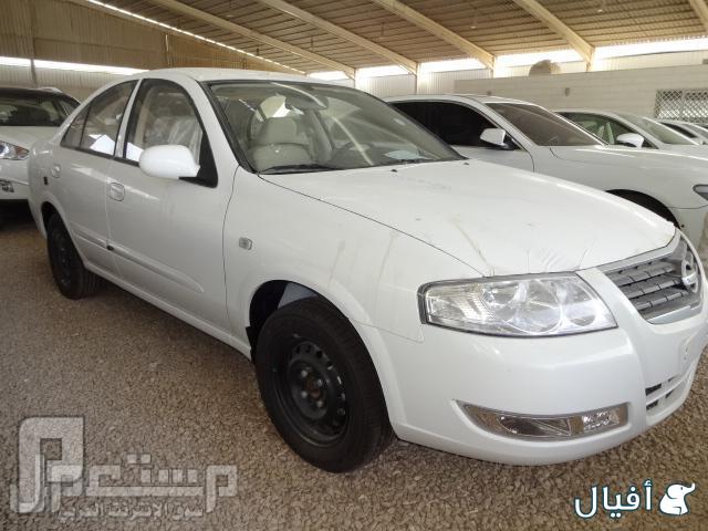 جلدة الباب الامامي من جهة اليمين + غطاءالطارة الداخلية