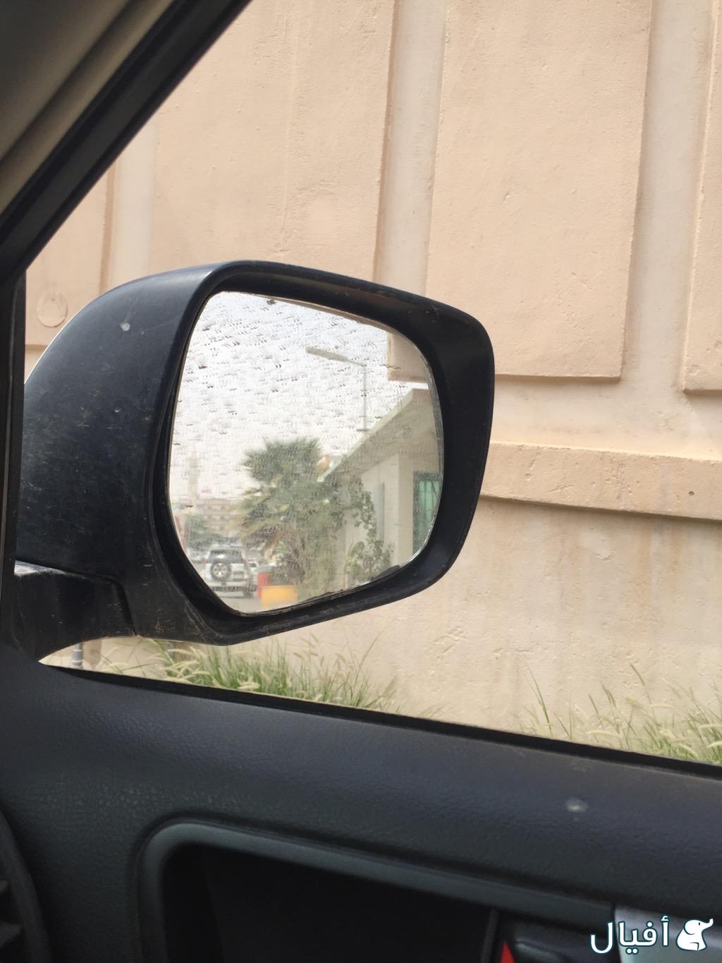 زجاجه مرايه جانبيه يمين نفس مواصفات قطعت الوكالة فقط زجاجه