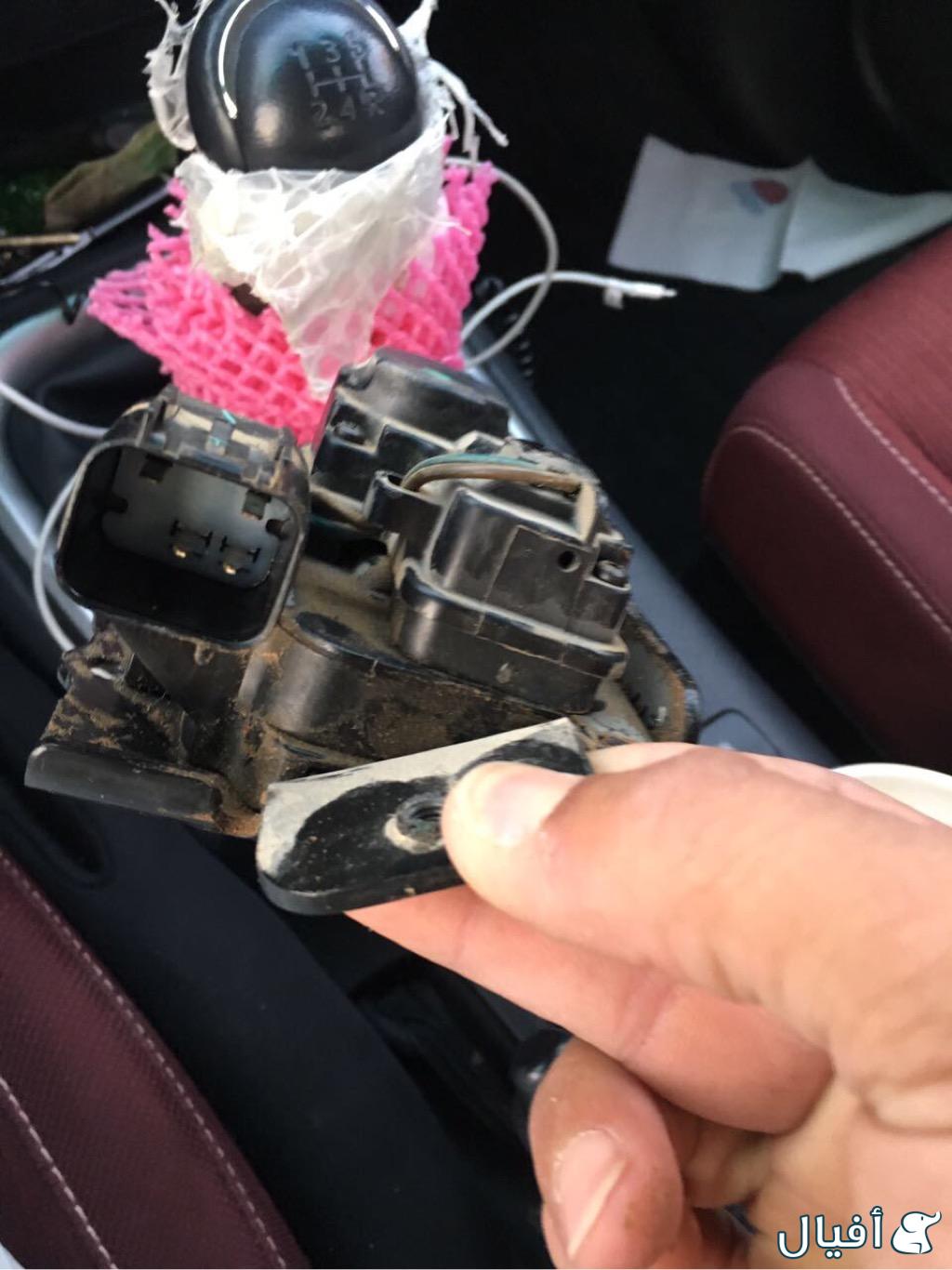 قفل باب امامي جهة الراكب