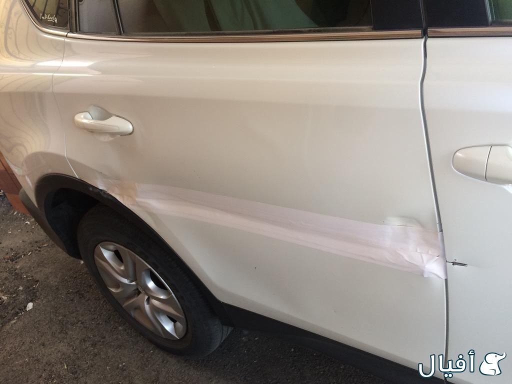 باب يمين خلفي