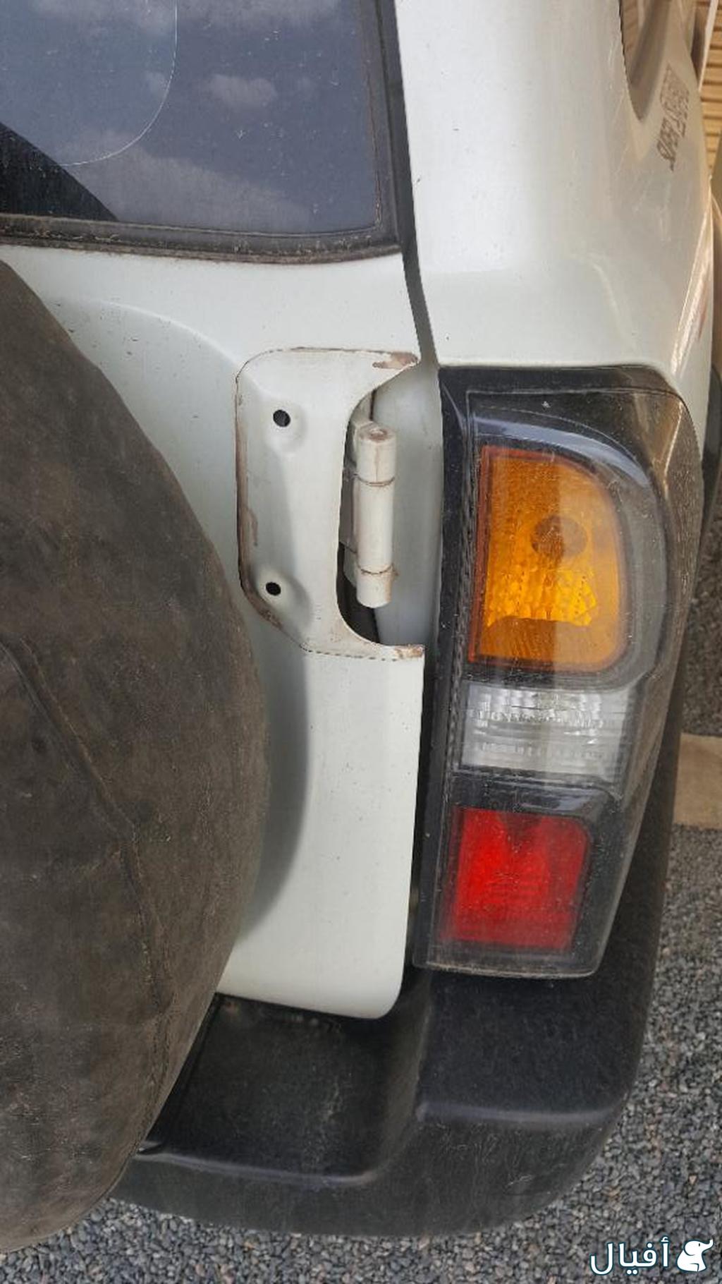 غطاء اسود ديكور للمفصليات حق الباب الخلفي قطعه واحده