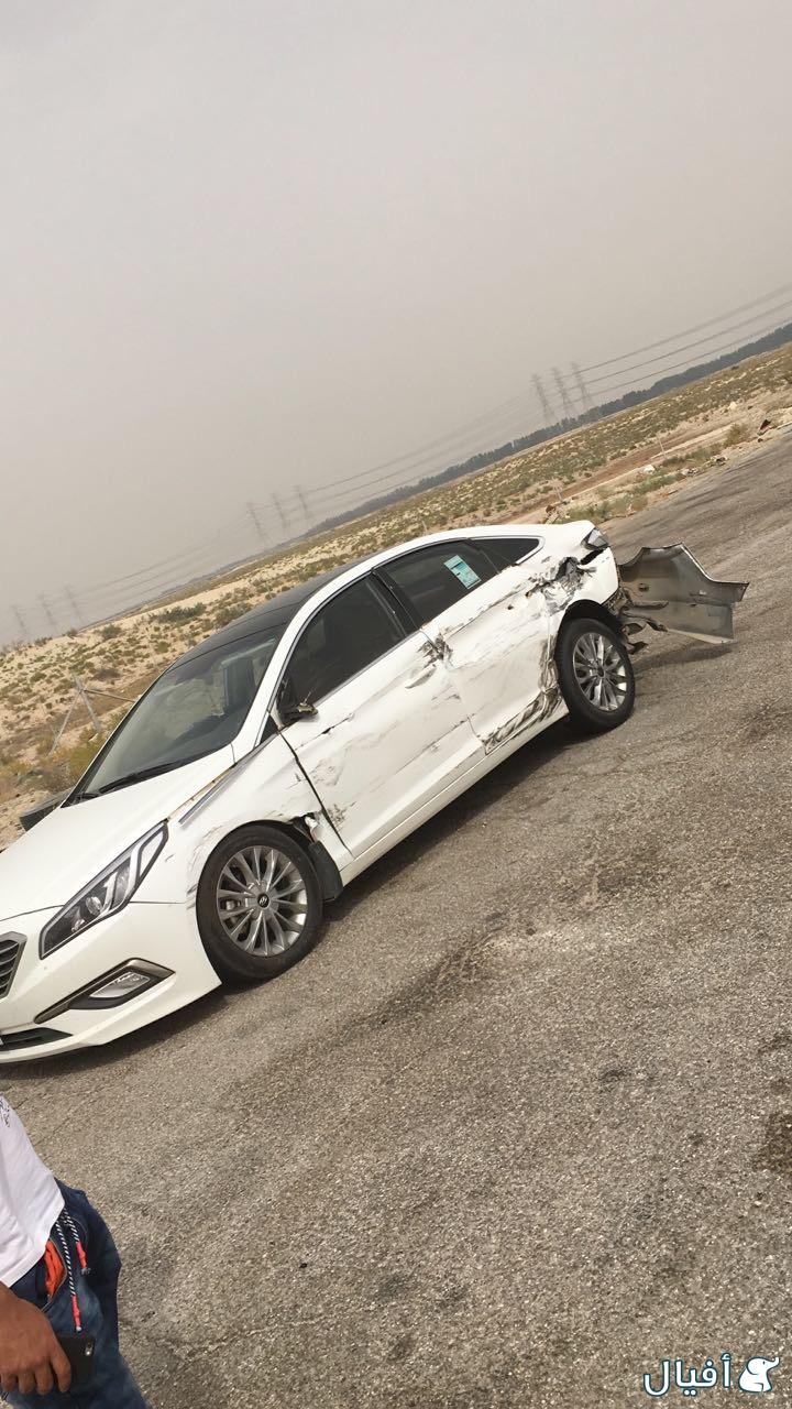 الجهه كاملة باب امامي وخلفي رفرف والدبه