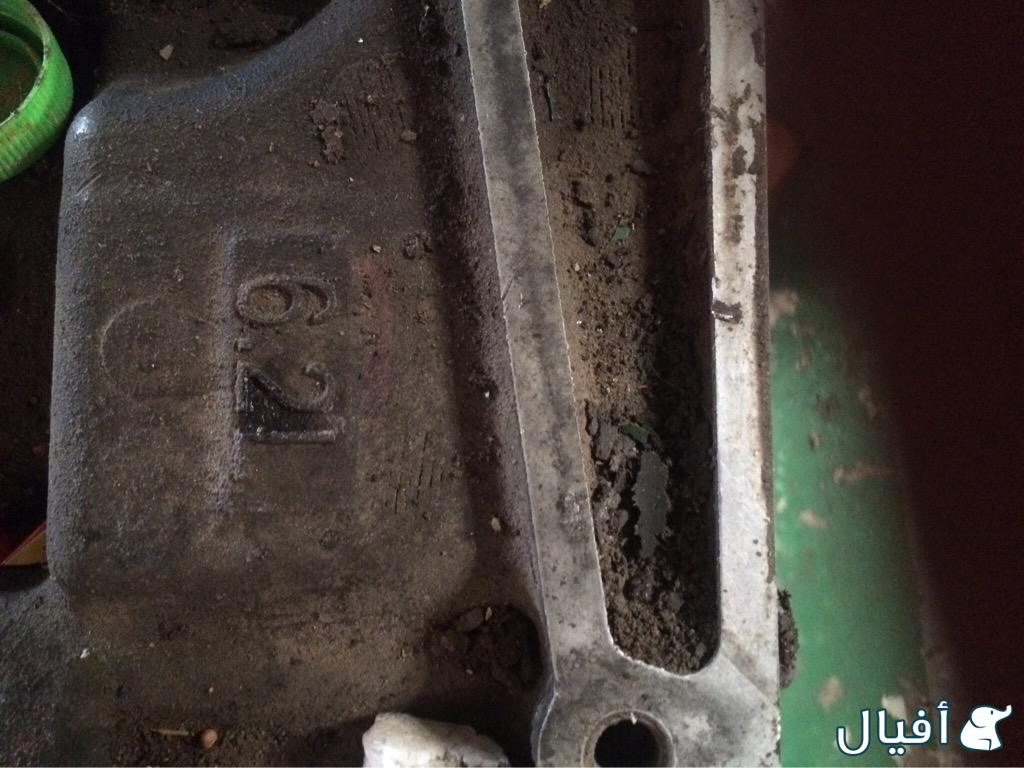 مكينة سيارة