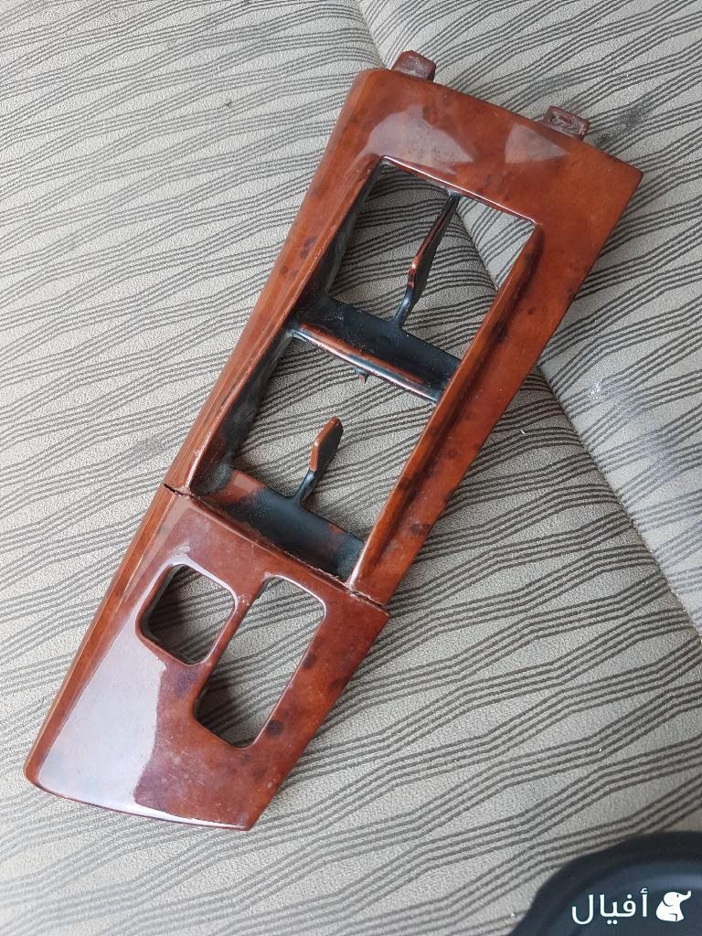 الديكور الخشبي