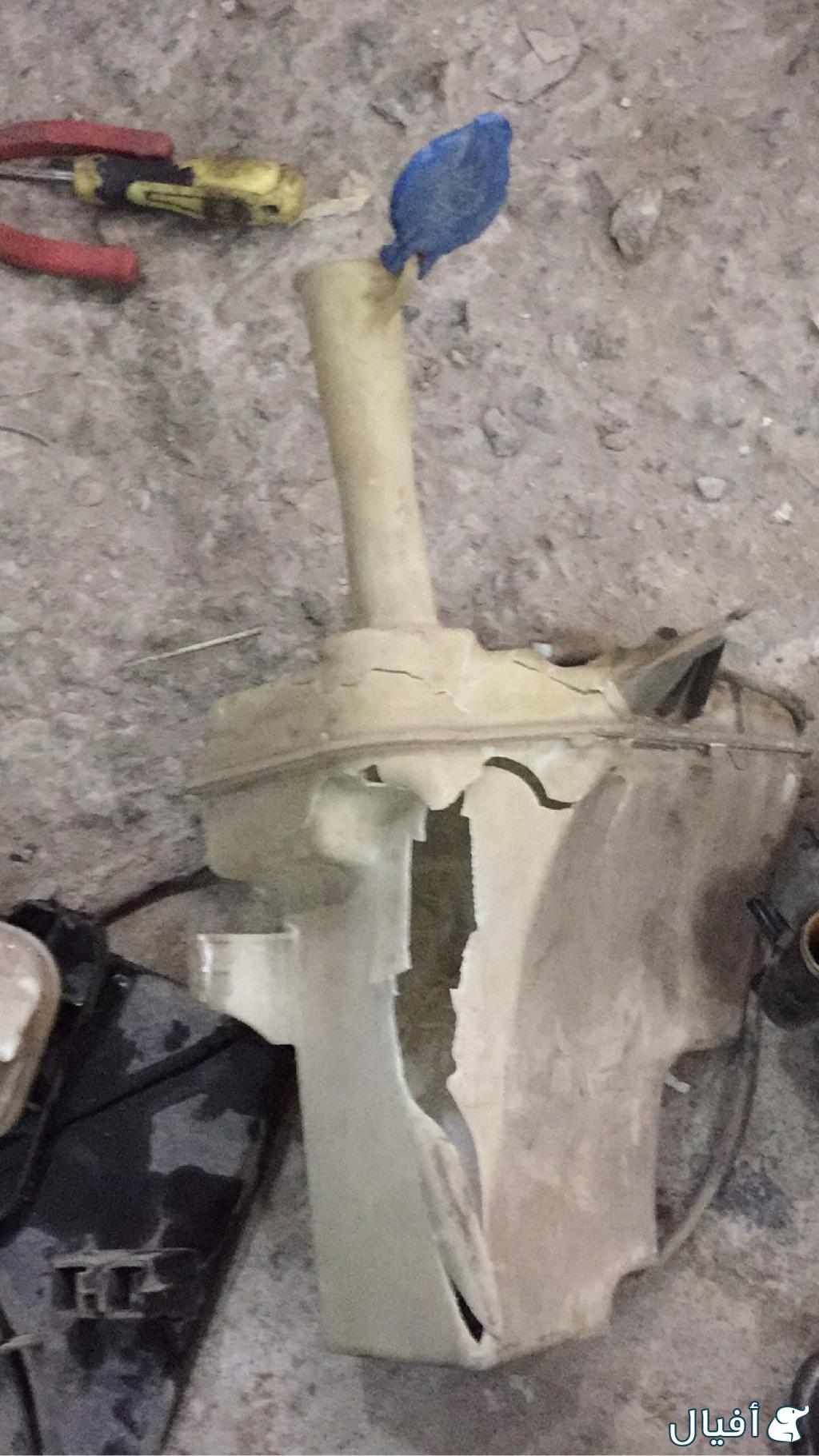 رفرف امامي يمين