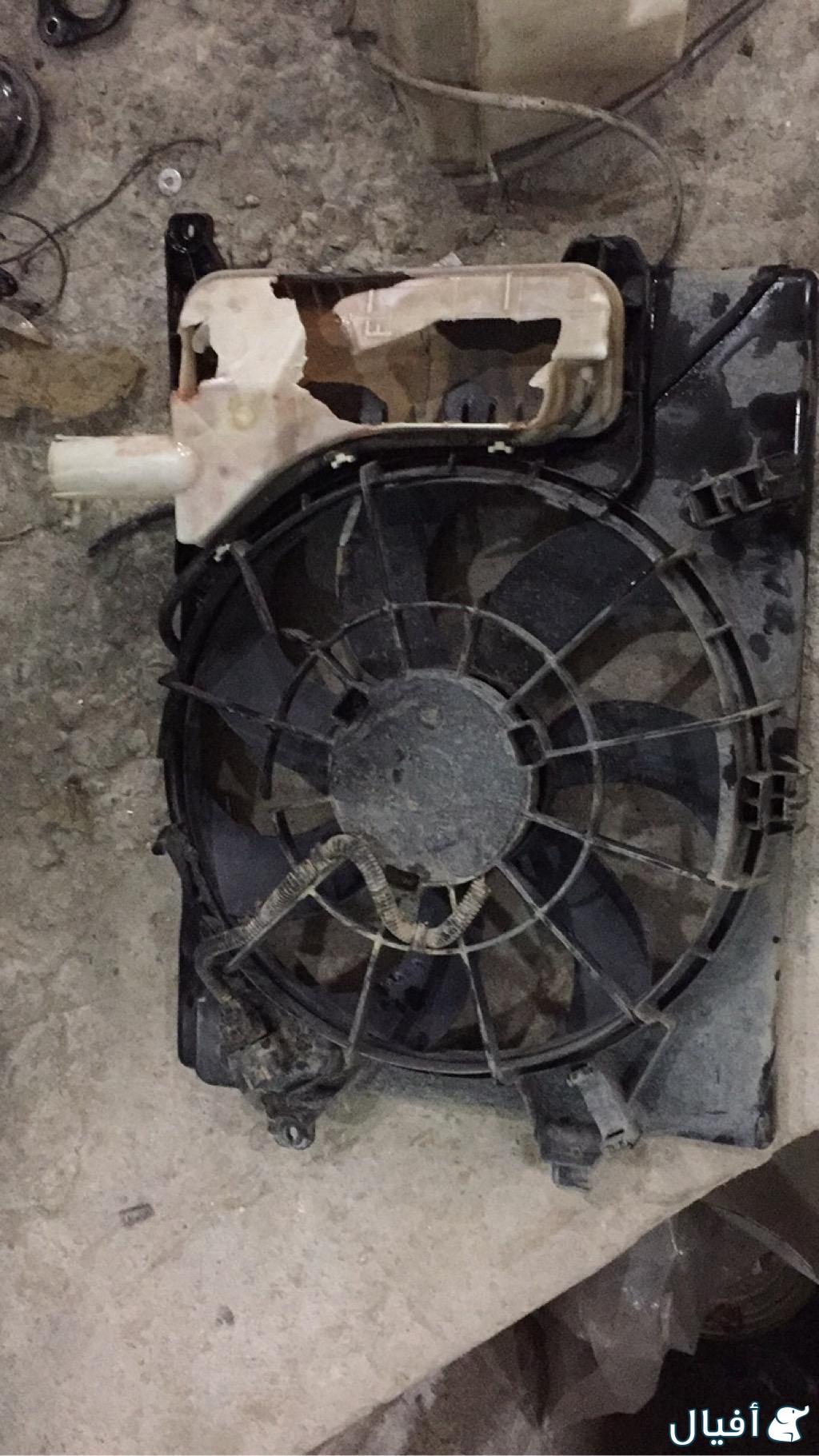 رفرف امامي يمين