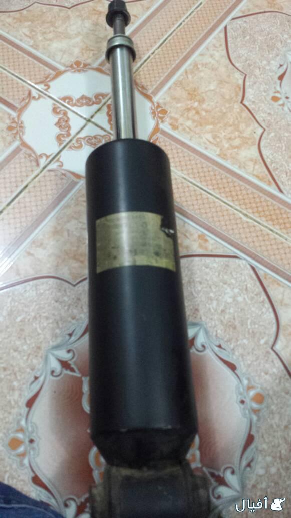 توقع انه اسمه مساعد خلفي يمين ويسار