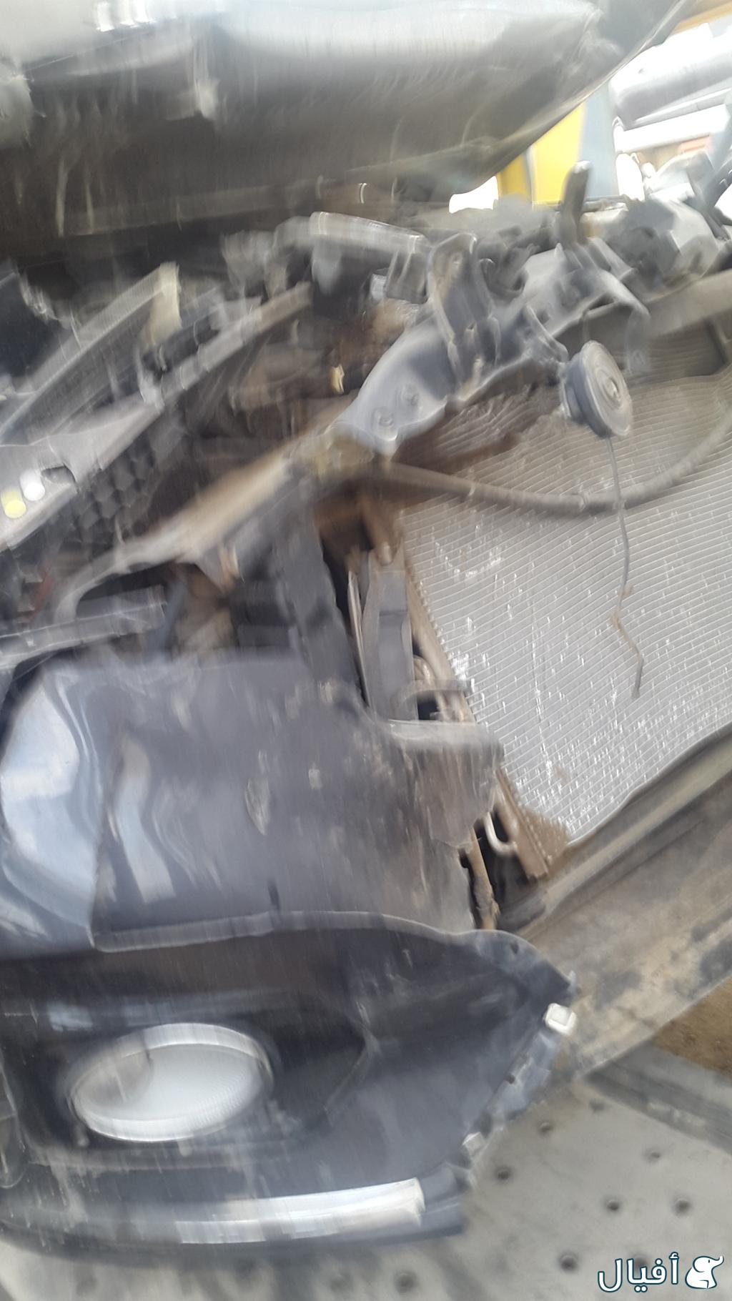 شمعاتين يمين ويسر