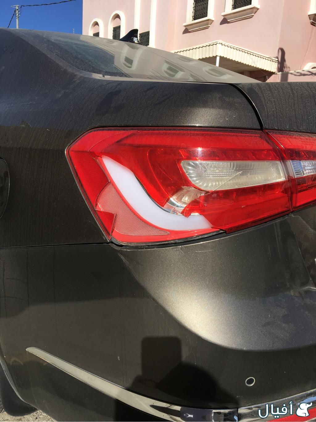 اصطب خلفي الزاويه يسار