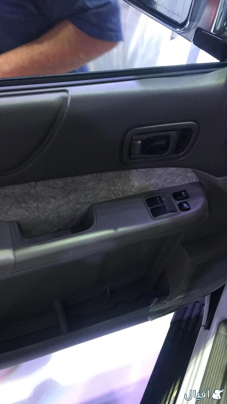 مجموعة مفاتيح الزجاج