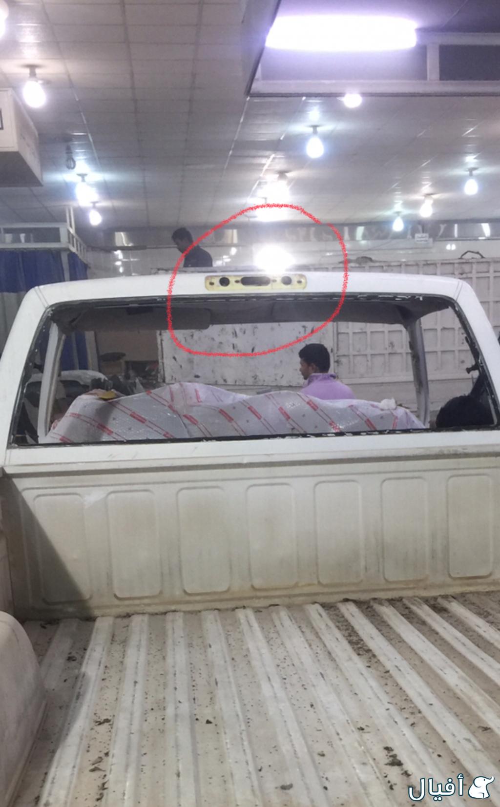 نور الغماره الخارجي الخلفي