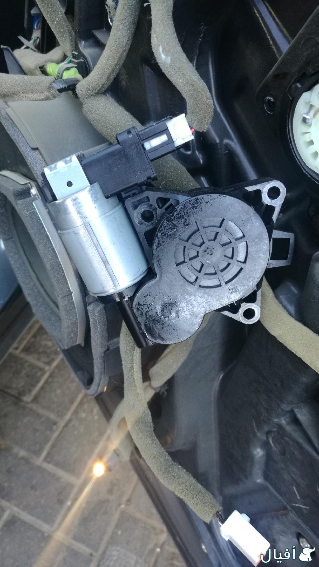 دينمو زجاج باب الراكب الأمامي يمين