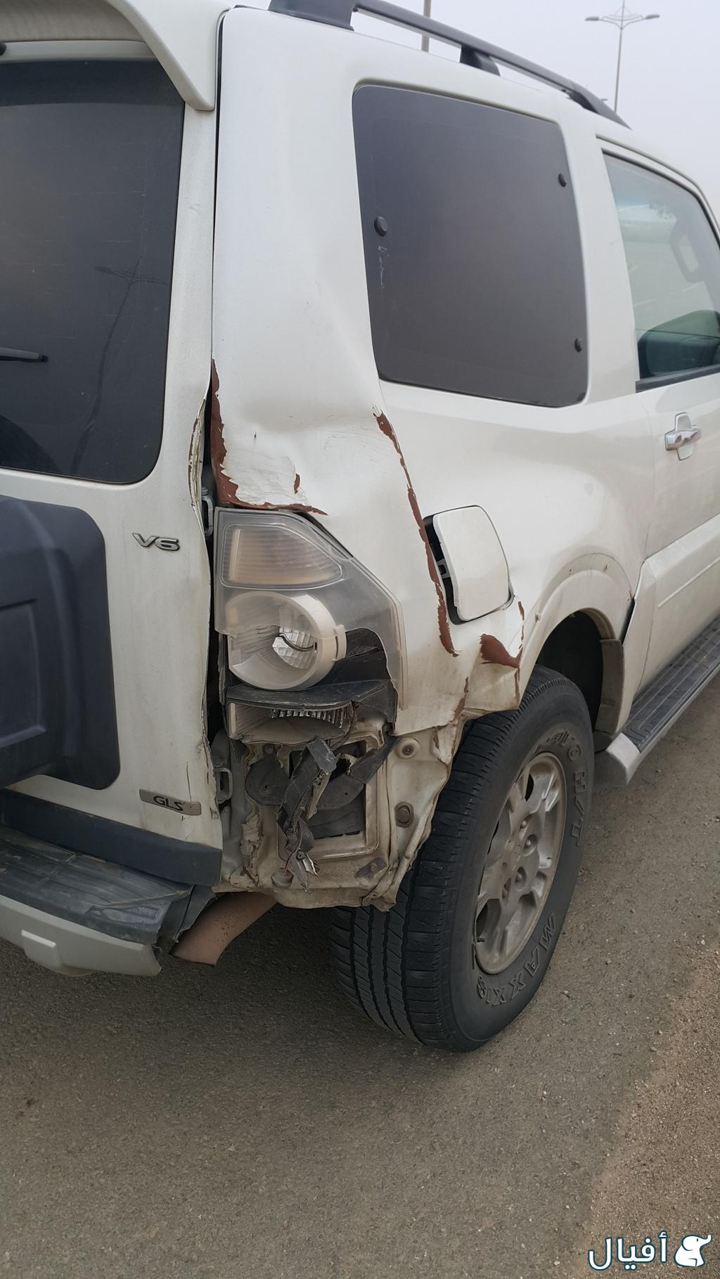 اصطب خلفي يمين