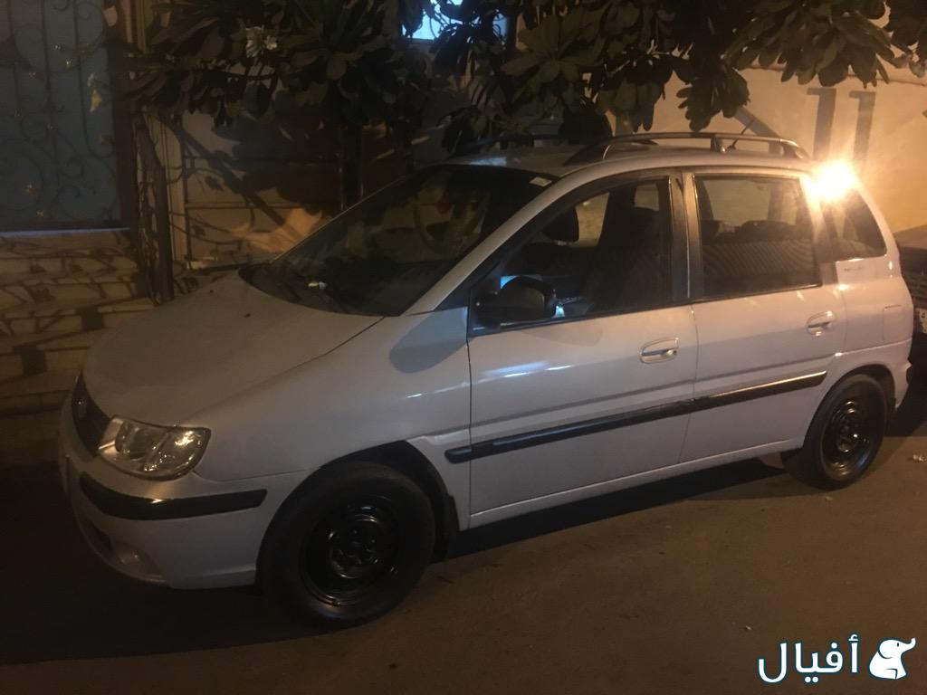 مكينة سيارة