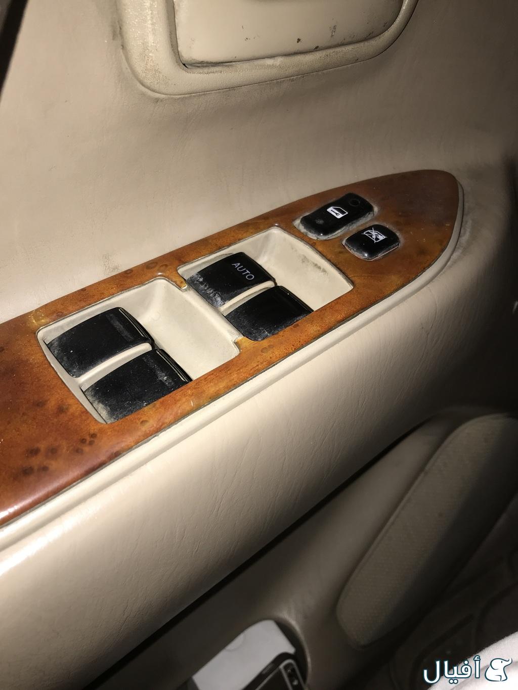 مفاتيح القزاز الي بجانب السواق وصوره مرفرقه