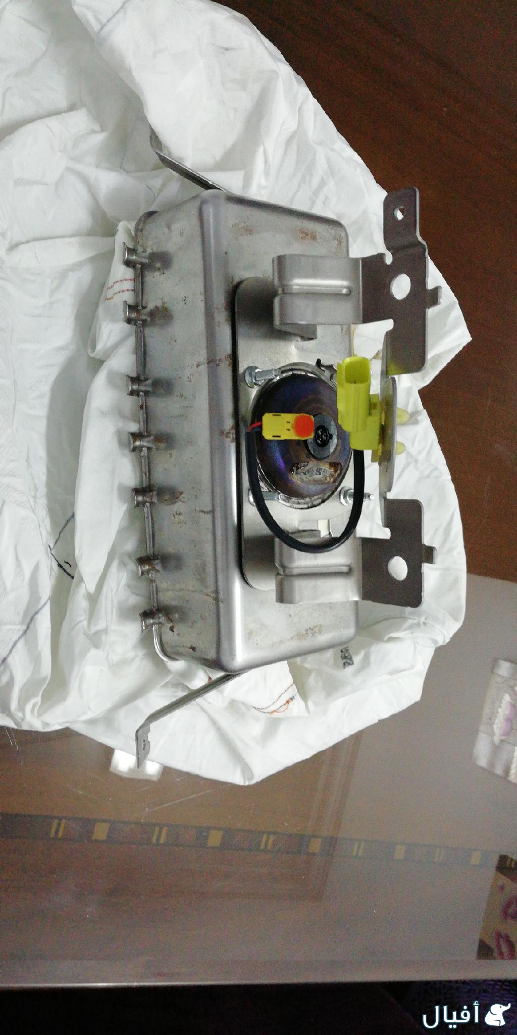 ايرباق الراكب الأمامي يمين