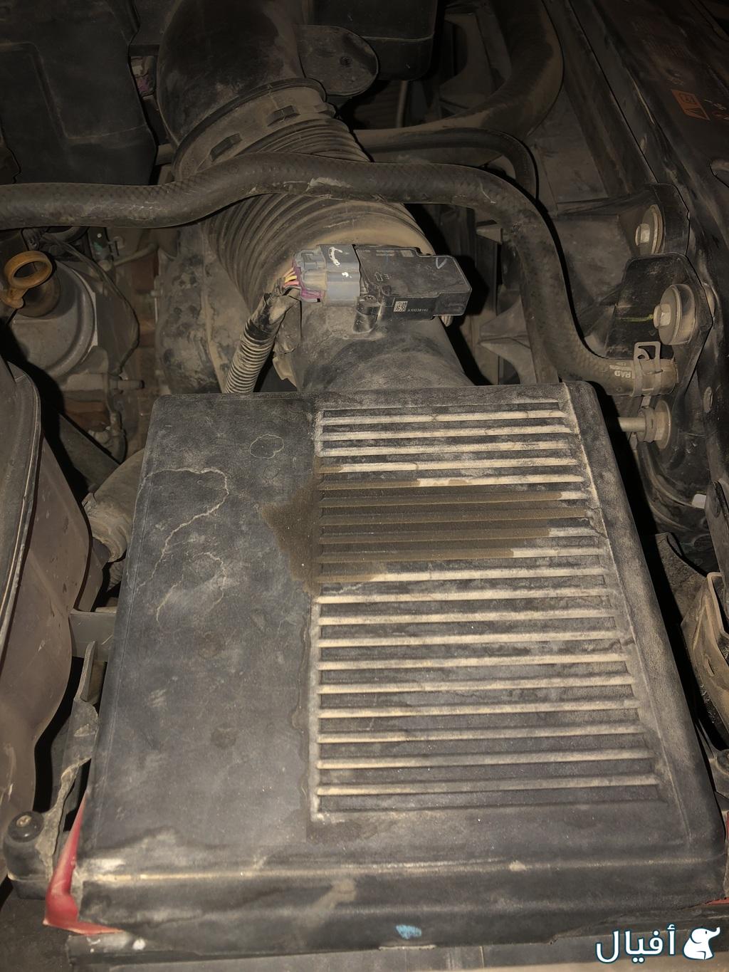 علبة فلتر هواء المكينة