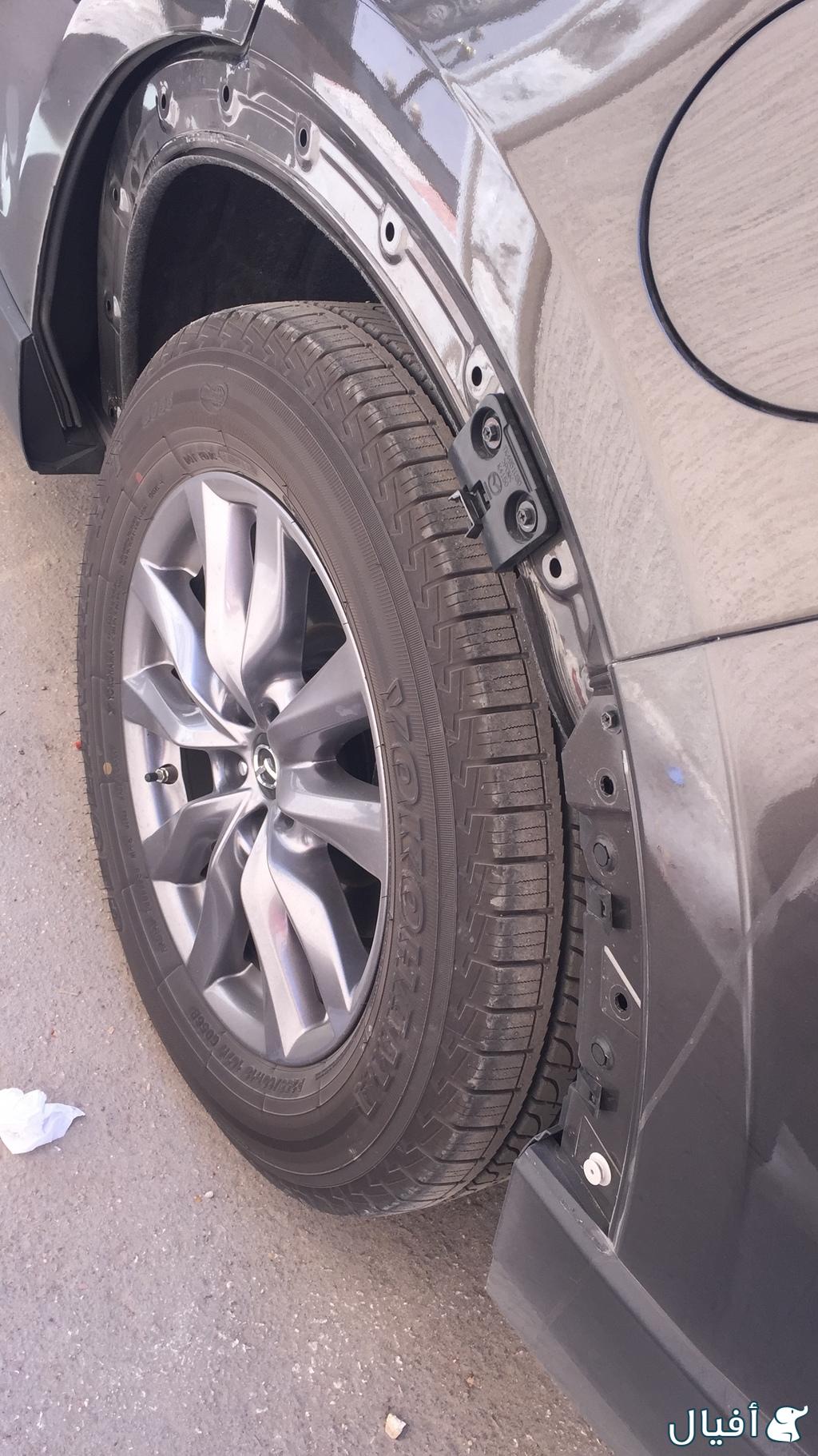 الفيبر الخلفي فوق الرفرف الخلفي