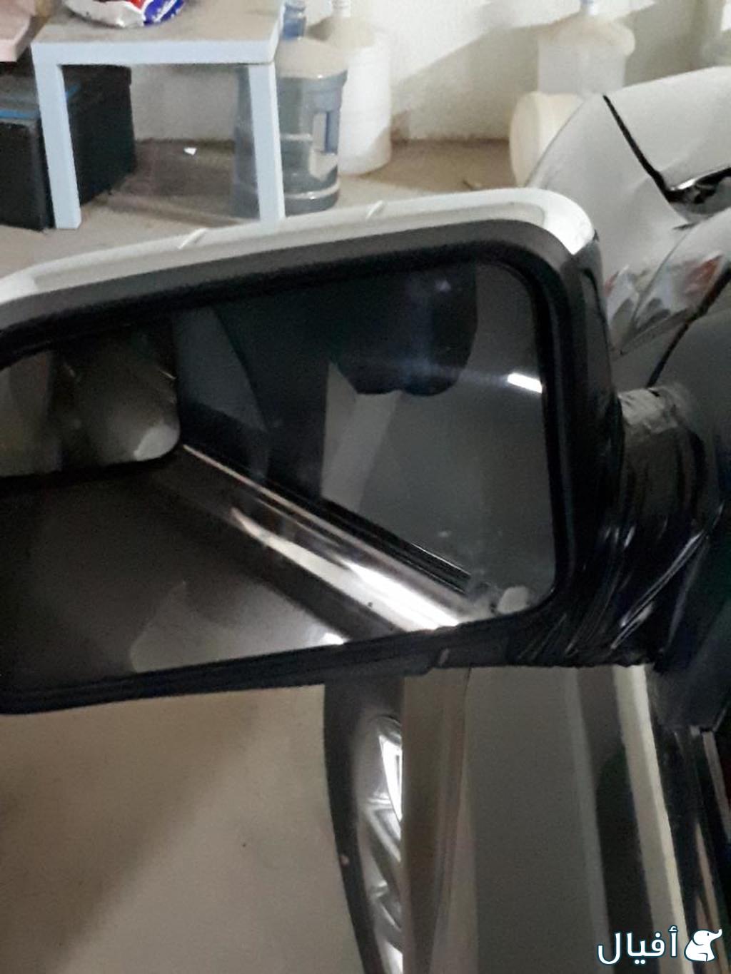 مرايا جانبيه جهة السائق