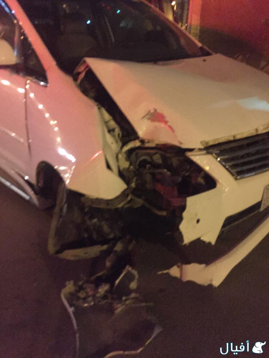 صدام امامي مع الشبك كبوت ورفرف يمين من الداخل والخارج وشمعه يسار صدام امامي مع الشبك كبوت ورفرف يمين من الداخل والخارج وشمعه يسار يركب على اينوفا 2015