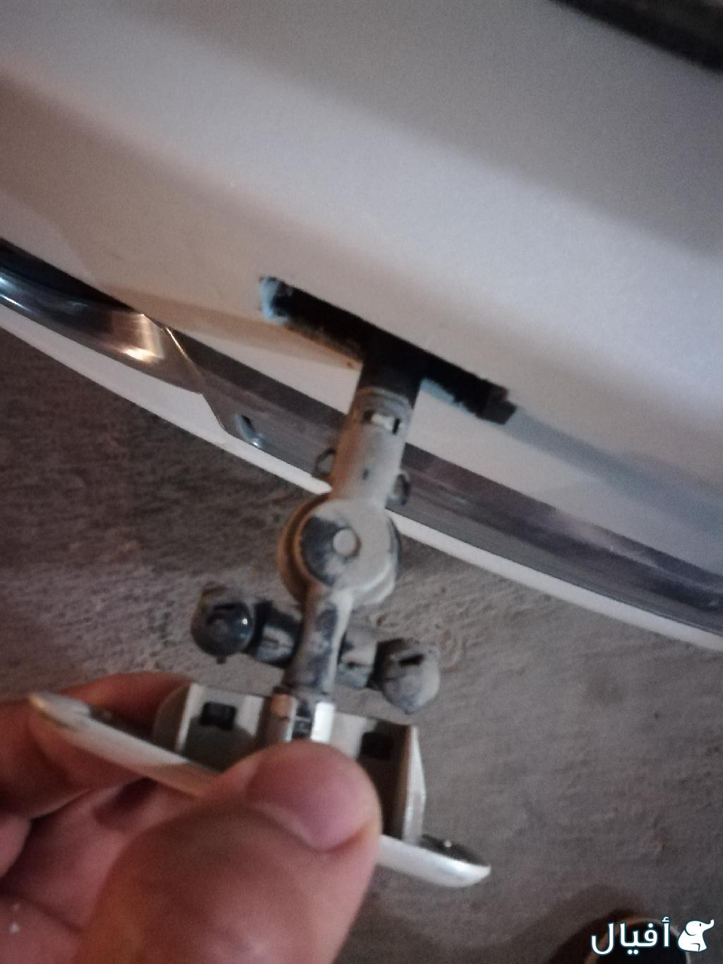 رشاش ماء للأنوار يسار