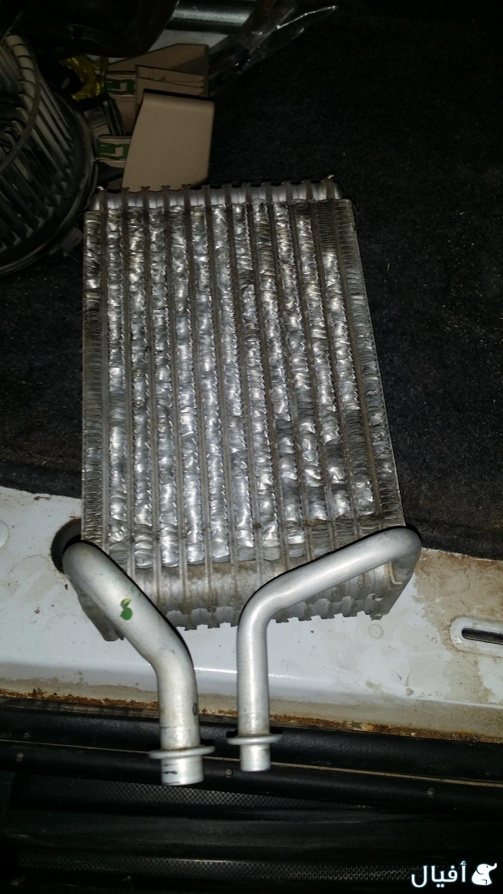 ثلاجة مكيف خلفية شاص طويل موديل 2012 فورد اكسبدشن