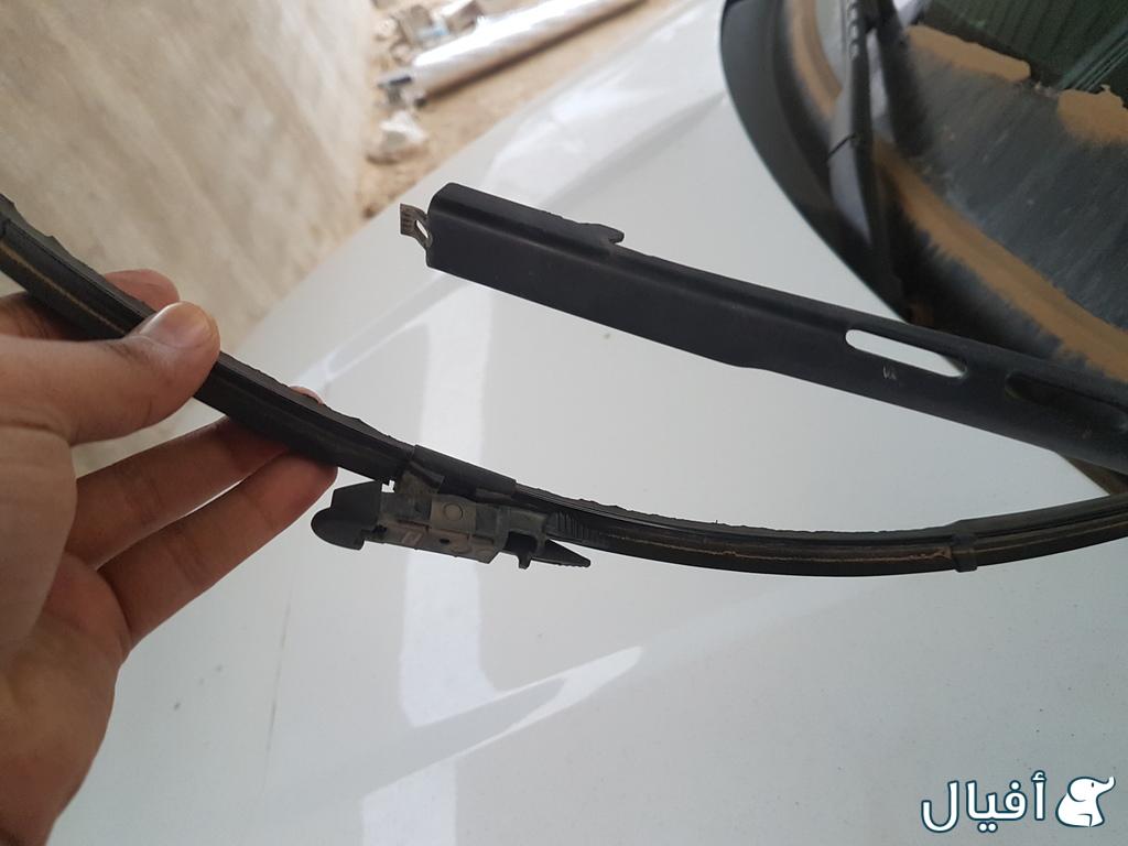 مساحة زجاج أمامية