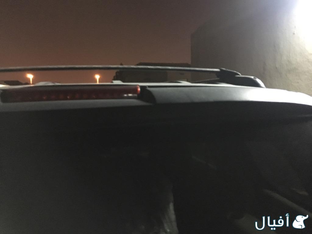 جناح خلفي فوق قززة الشنطة اللون اسواد