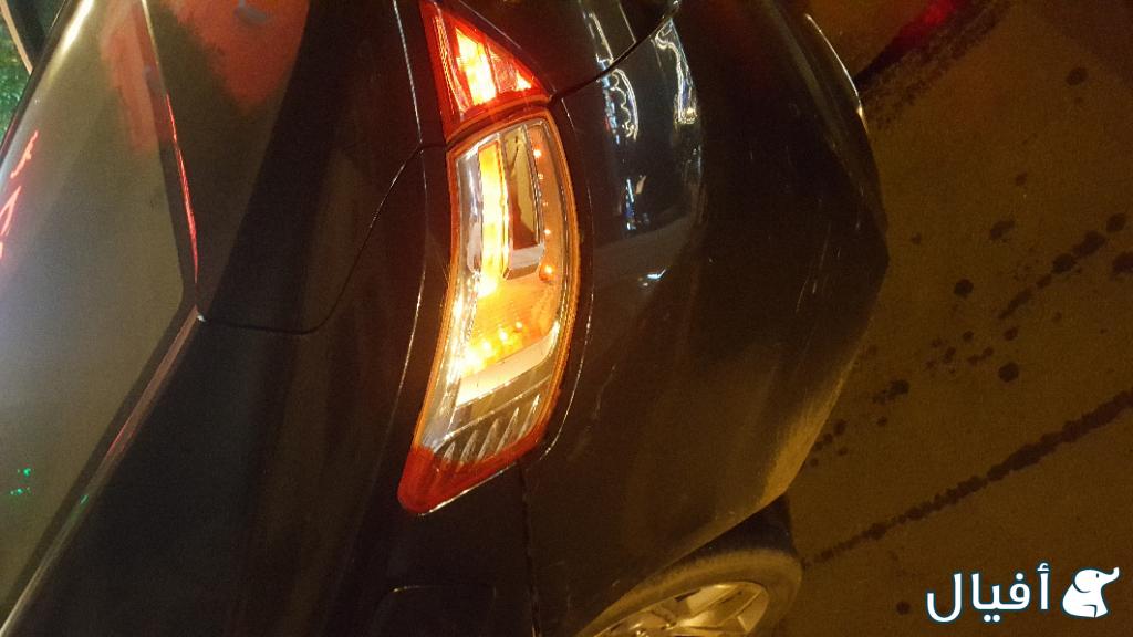 انوار خلفية يمين و يسار